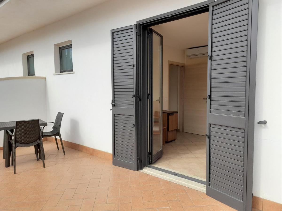 B&B Il Giardino Di Zefiro Gioiosa Marea Buitenkant foto