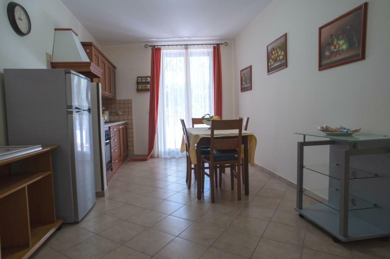 B&B Il Giardino Di Zefiro Gioiosa Marea Buitenkant foto